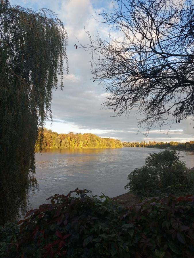 Les Seringats Poissy Eksteriør bilde