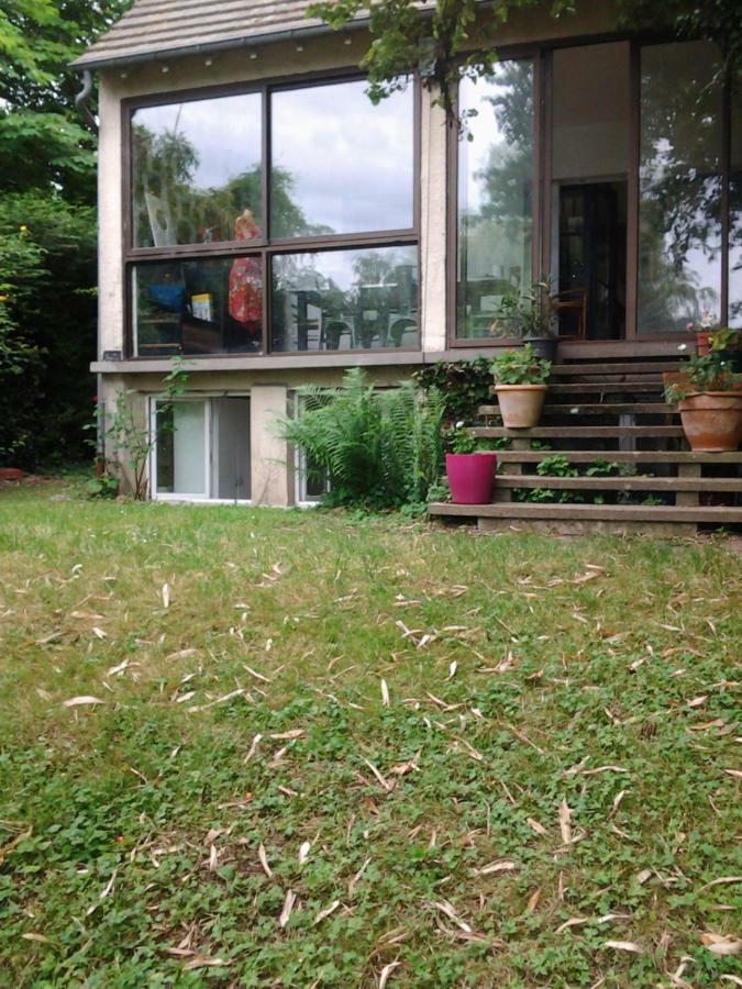 Les Seringats Poissy Eksteriør bilde